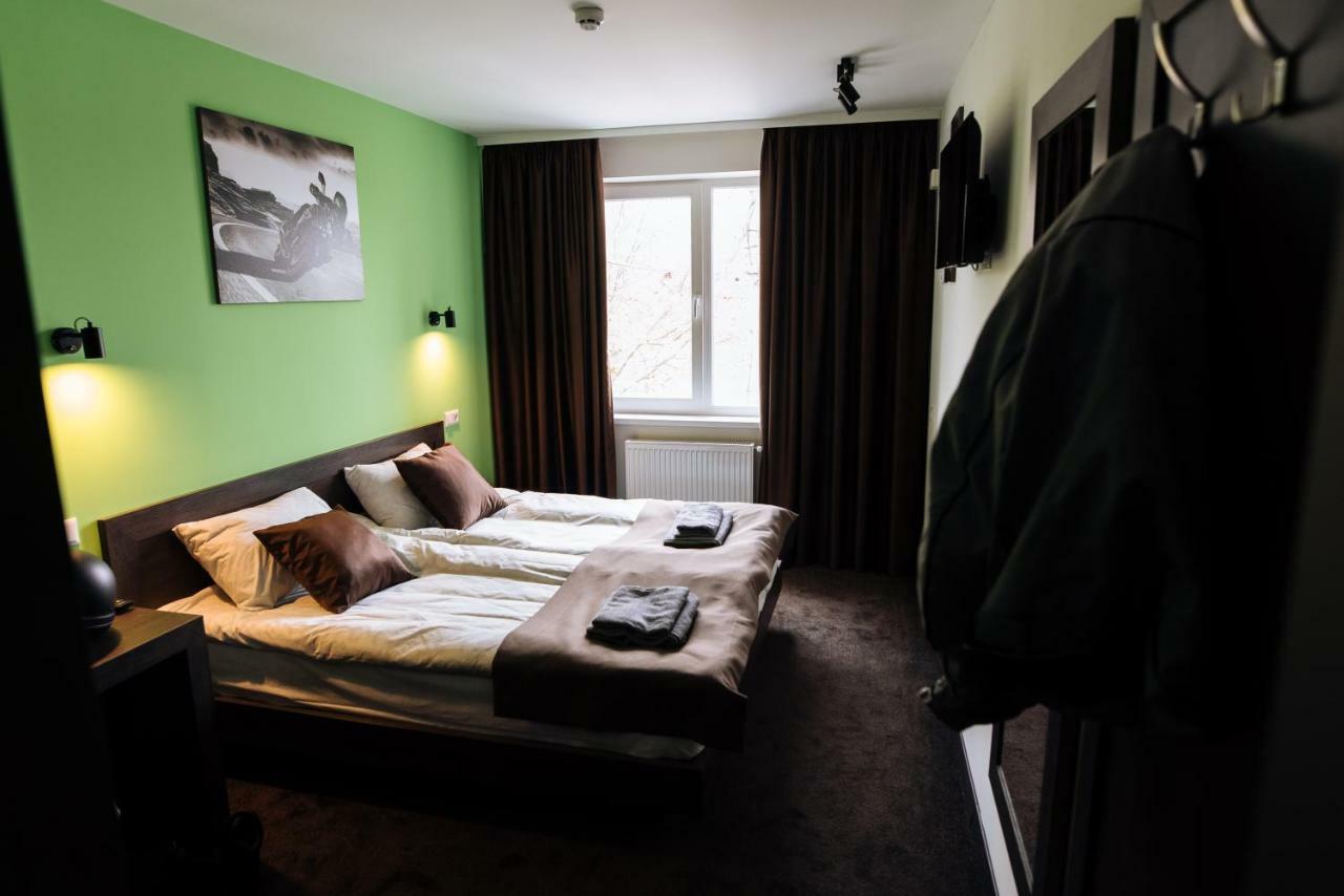 Clubhouse Hotel Ivano-Frankivsk Exterior photo